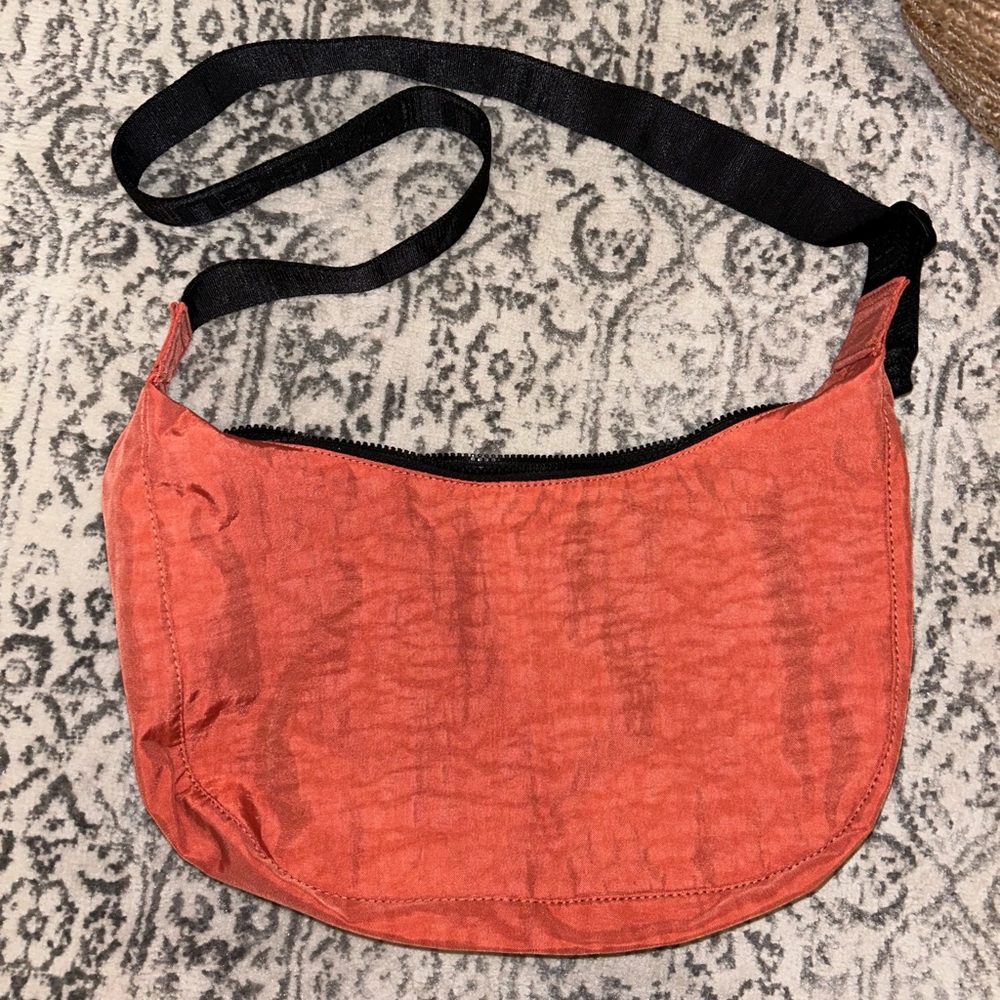 BAGGU Deadstock Baked Apple Crescent Bag